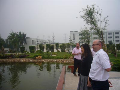 德国客商参观必一运动工业园